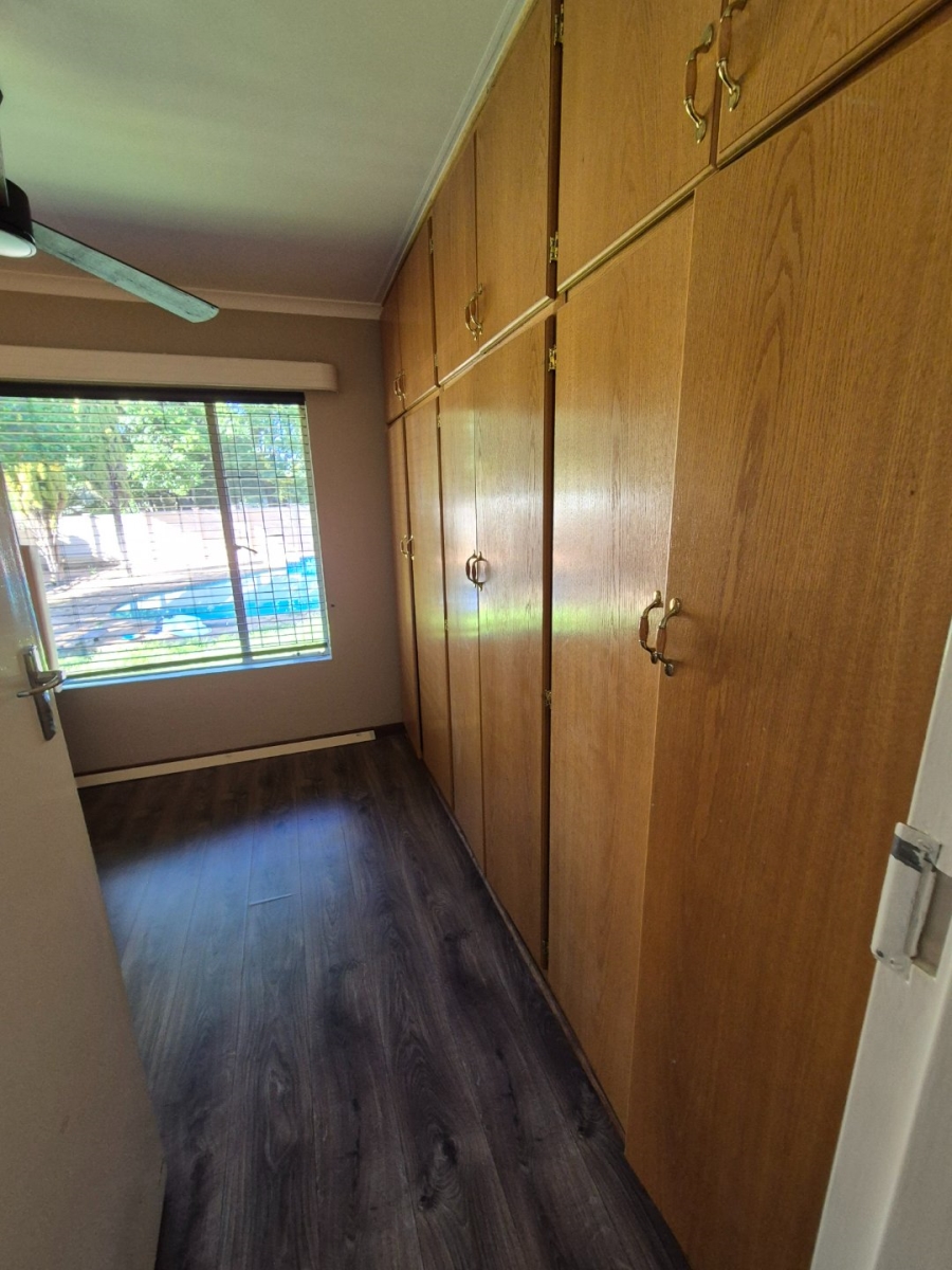 To Let 3 Bedroom Property for Rent in Pellissier Free State